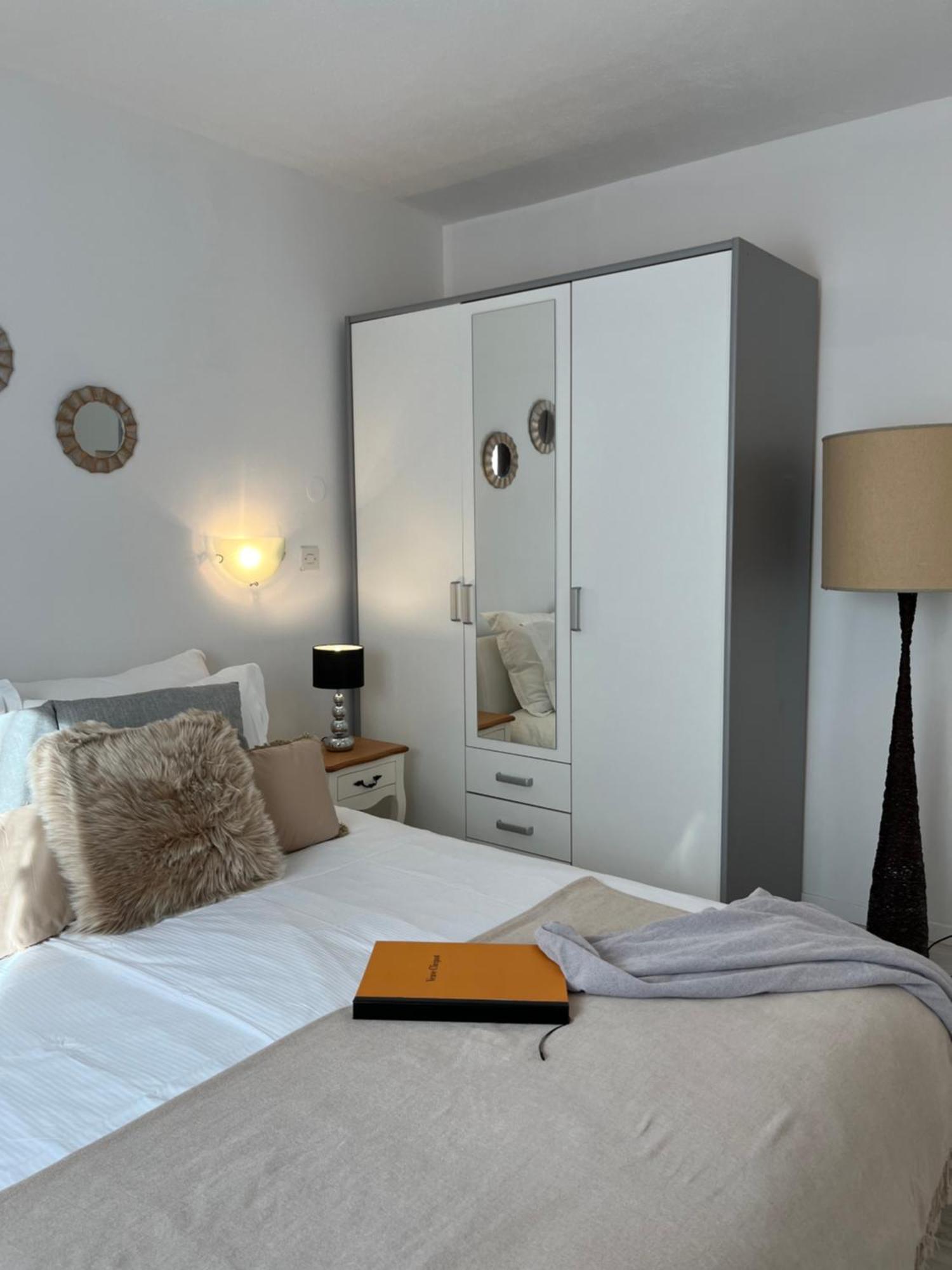 Apartments Tino Hvar Town Extérieur photo
